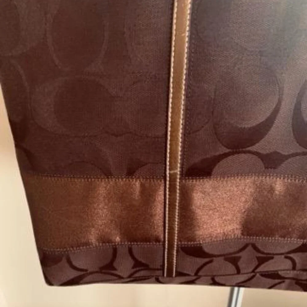 Coach tote bag in brown signature canvas